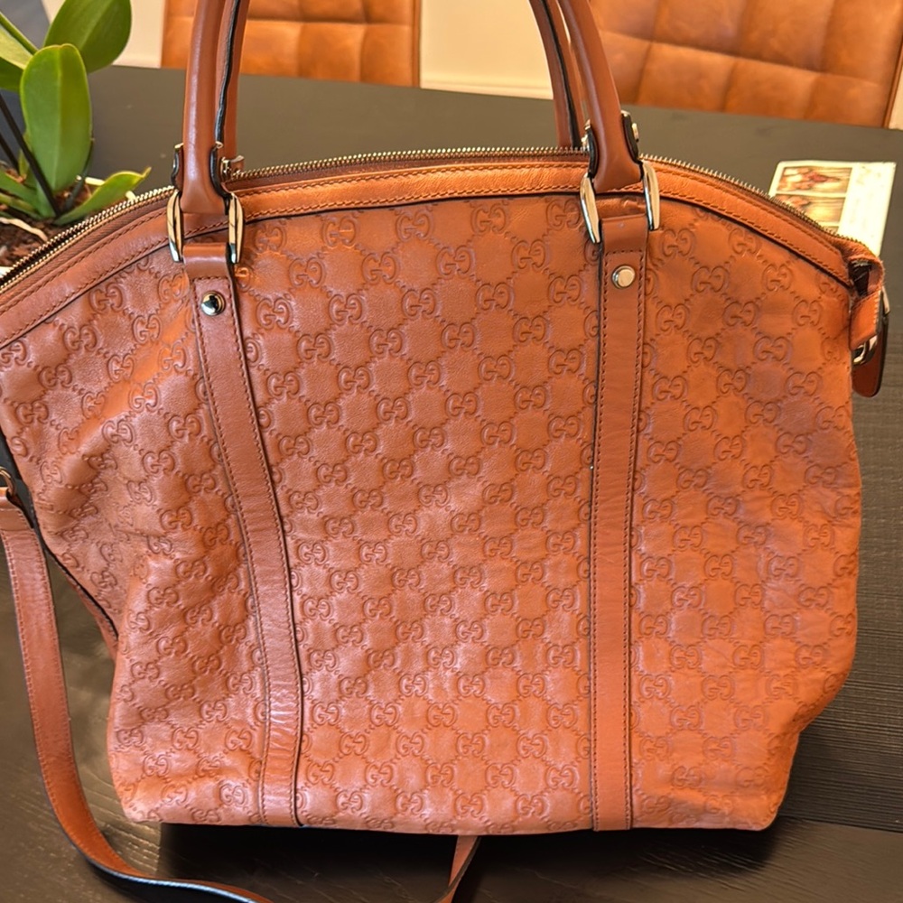 Gucci Large Guccisima Embossed Tan/Cognac Leather Tote with Removable Strap - Picture 2 of 10